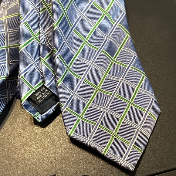 The tie bar stain resistant silk Blue and Green plaid Geometric Pattern Tie - Picture 1 of 5